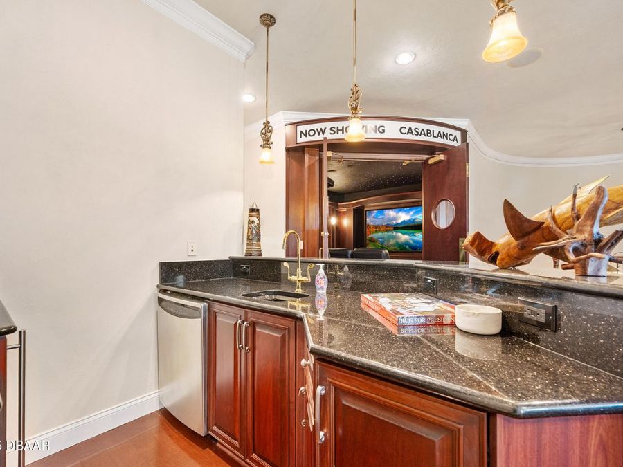 Property Image 103