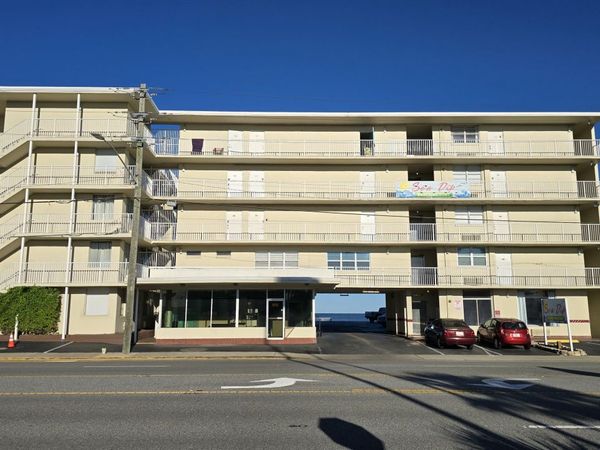 1233 S Atlantic Avenue, Unit 306, Daytona Beach, FL 32118
