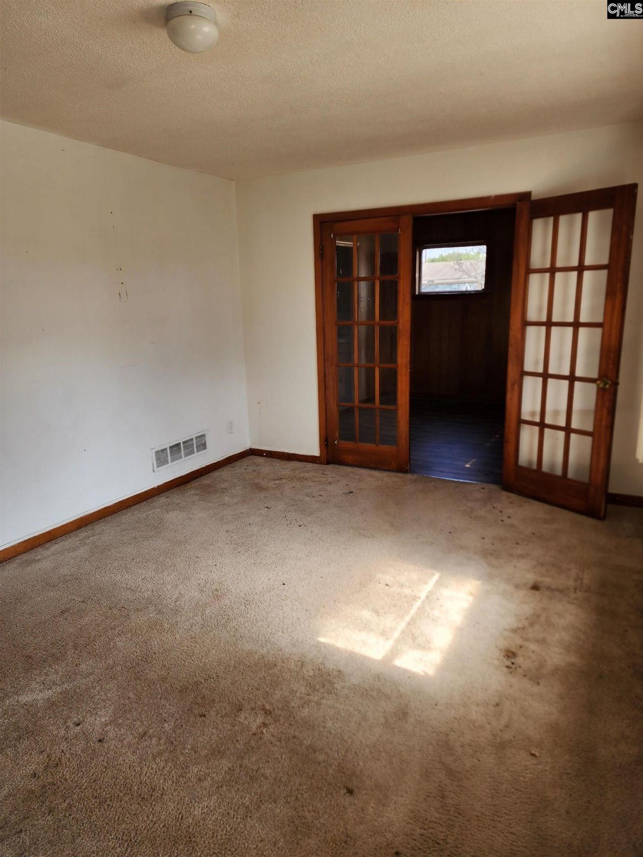 1414 Hazel Street Photo 6