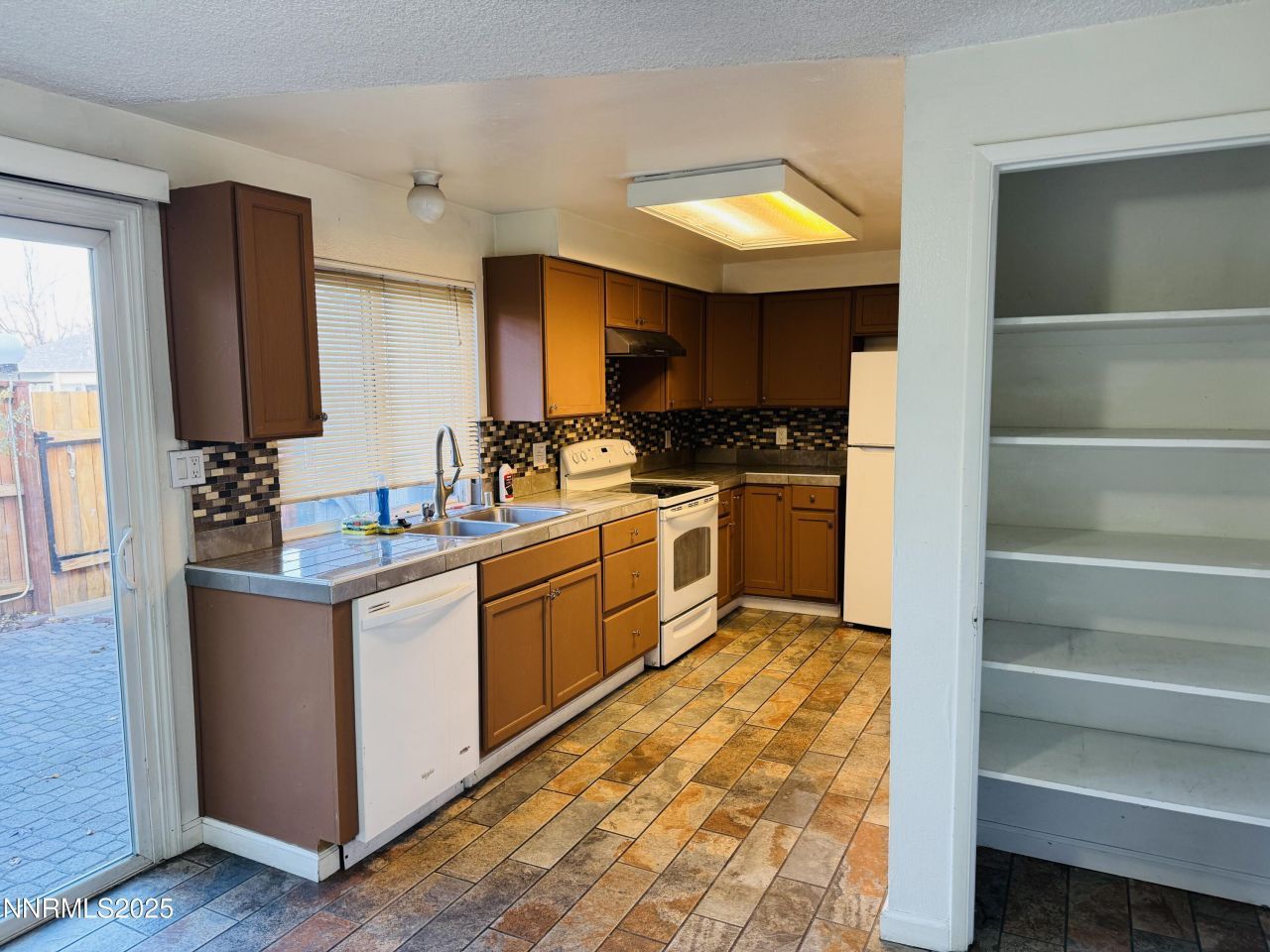 801 Woodglen Drive, Unit APT 2, Sparks, NV 89434 Photo