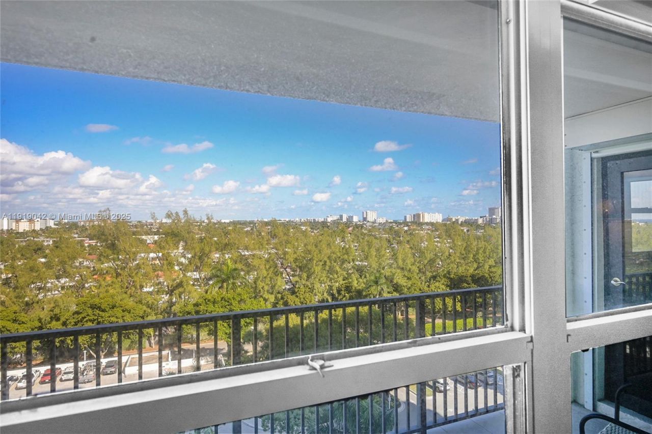 3200 N Port Royale Dr N, Unit 1009, Fort Lauderdale, FL 33308 Photo