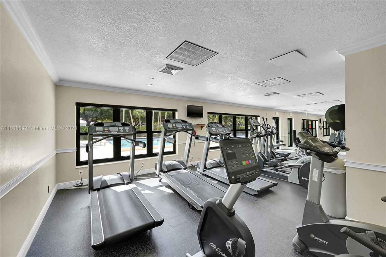 3200 N Port Royale Dr N, Unit 1009, Fort Lauderdale, FL 33308 Photo