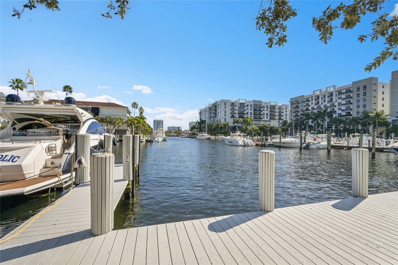 3200 N Port Royale Dr N, Unit 1009, Fort Lauderdale, FL 33308 Photo