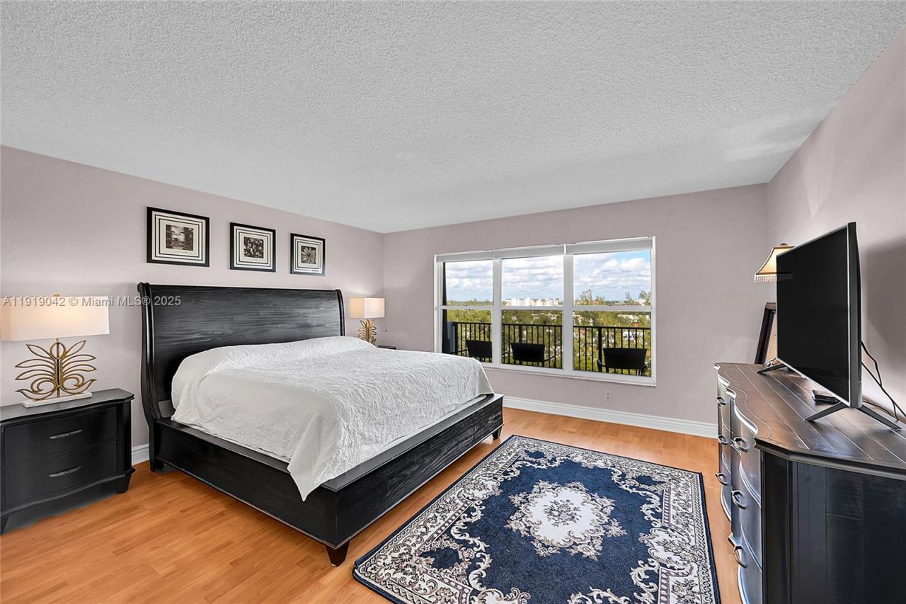 3200 N Port Royale Dr N, Unit 1009, Fort Lauderdale, FL 33308 Photo