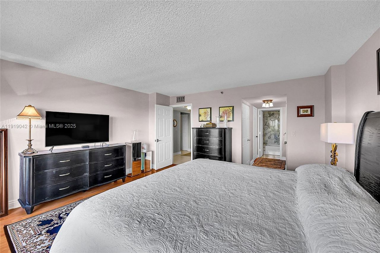 3200 N Port Royale Dr N, Unit 1009, Fort Lauderdale, FL 33308 Photo