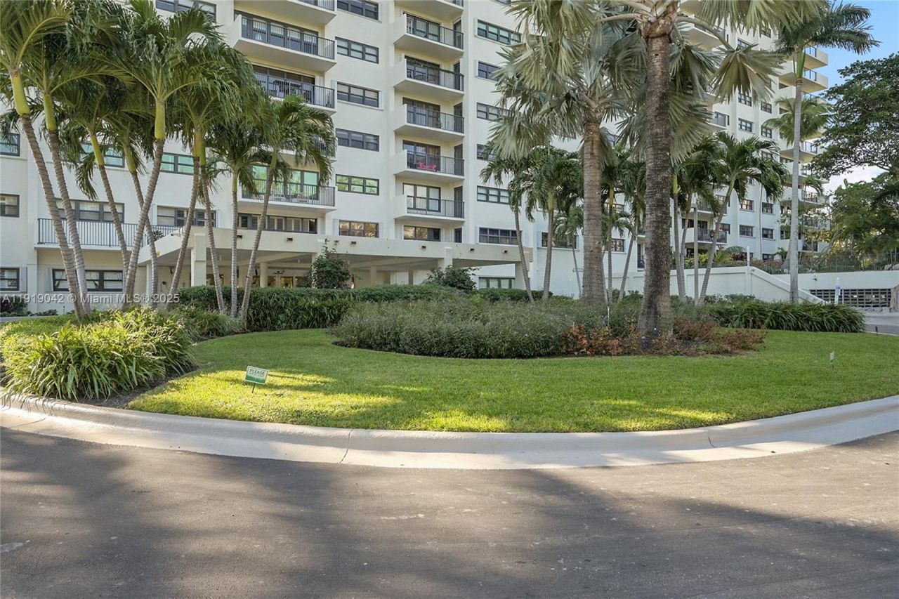 3200 N Port Royale Dr N, Unit 1009, Fort Lauderdale, FL 33308 Photo