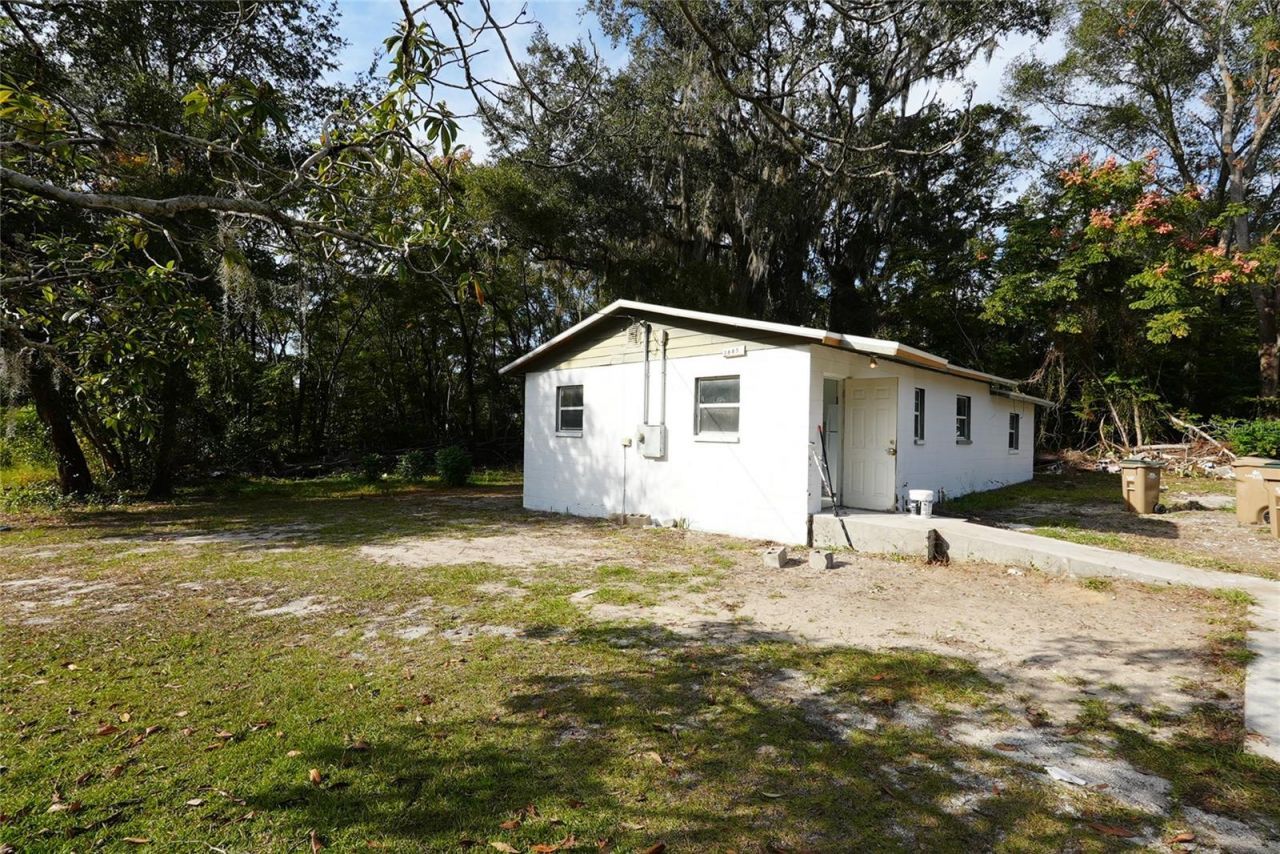 3845 N Quarters Road, Okahumpka, FL 34762 Photo