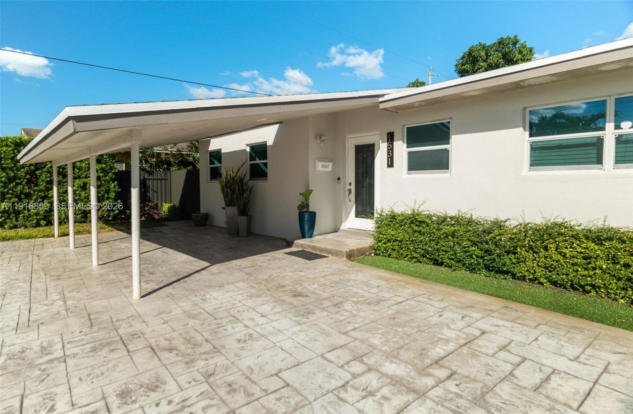 1531 NW 182nd St, Miami Gardens, FL 33169 Photo