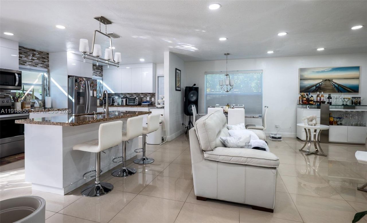 1531 NW 182nd St, Miami Gardens, FL 33169 Photo