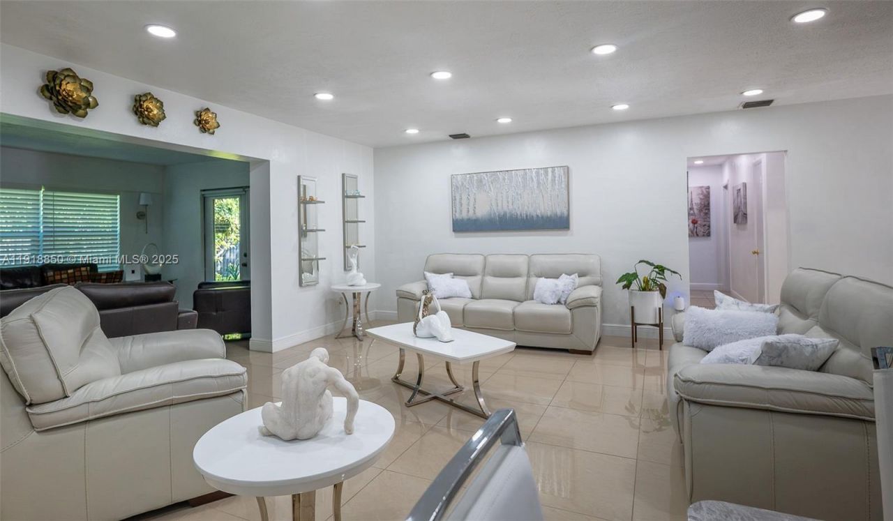 1531 NW 182nd St, Miami Gardens, FL 33169 Photo