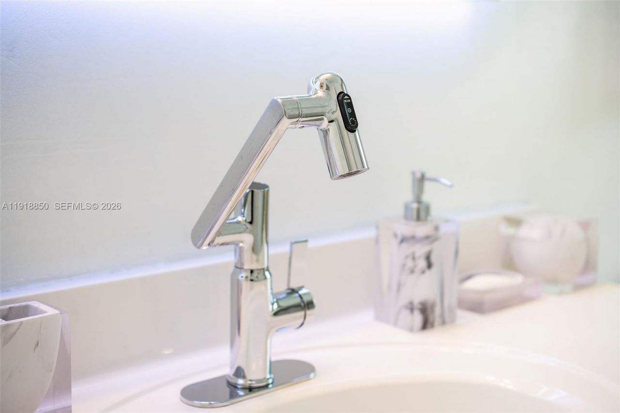 1531 NW 182nd St, Miami Gardens, FL 33169 Photo