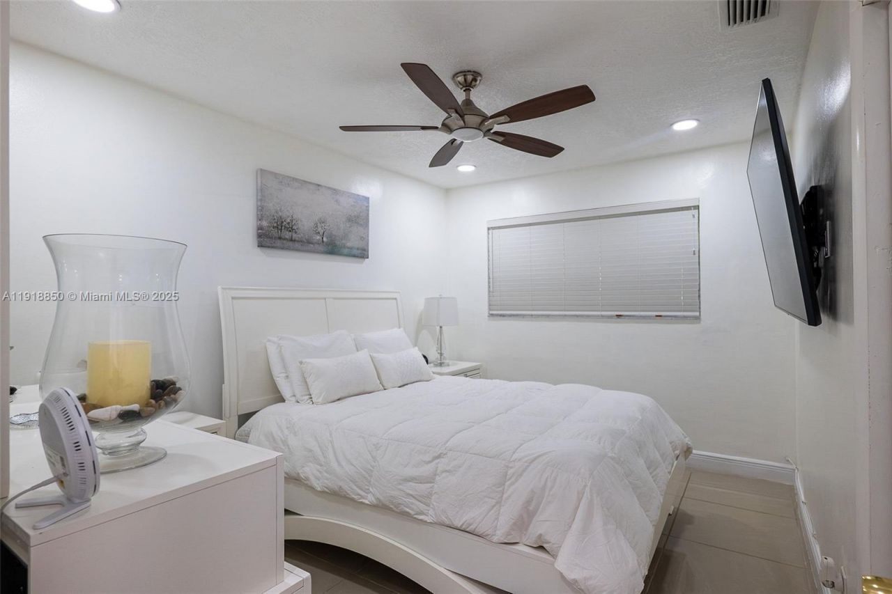 1531 NW 182nd St, Miami Gardens, FL 33169 Photo