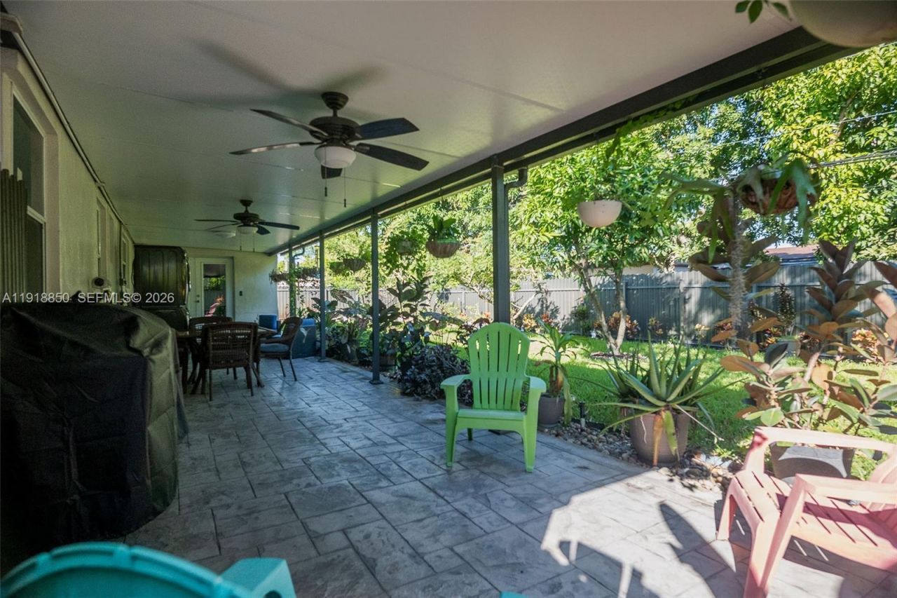 1531 NW 182nd St, Miami Gardens, FL 33169 Photo