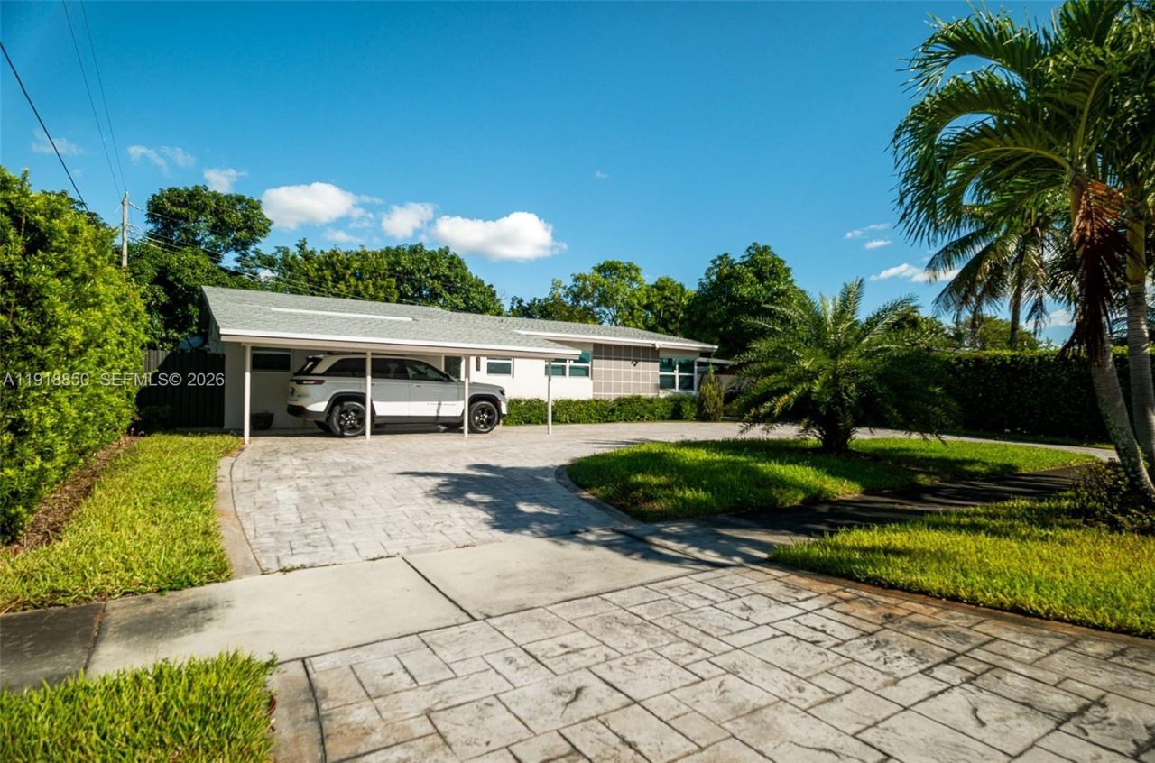 1531 NW 182nd St, Miami Gardens, FL 33169 Photo