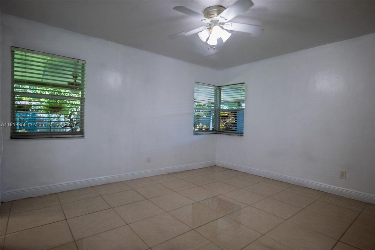 1531 NW 182nd St, Miami Gardens, FL 33169 Photo