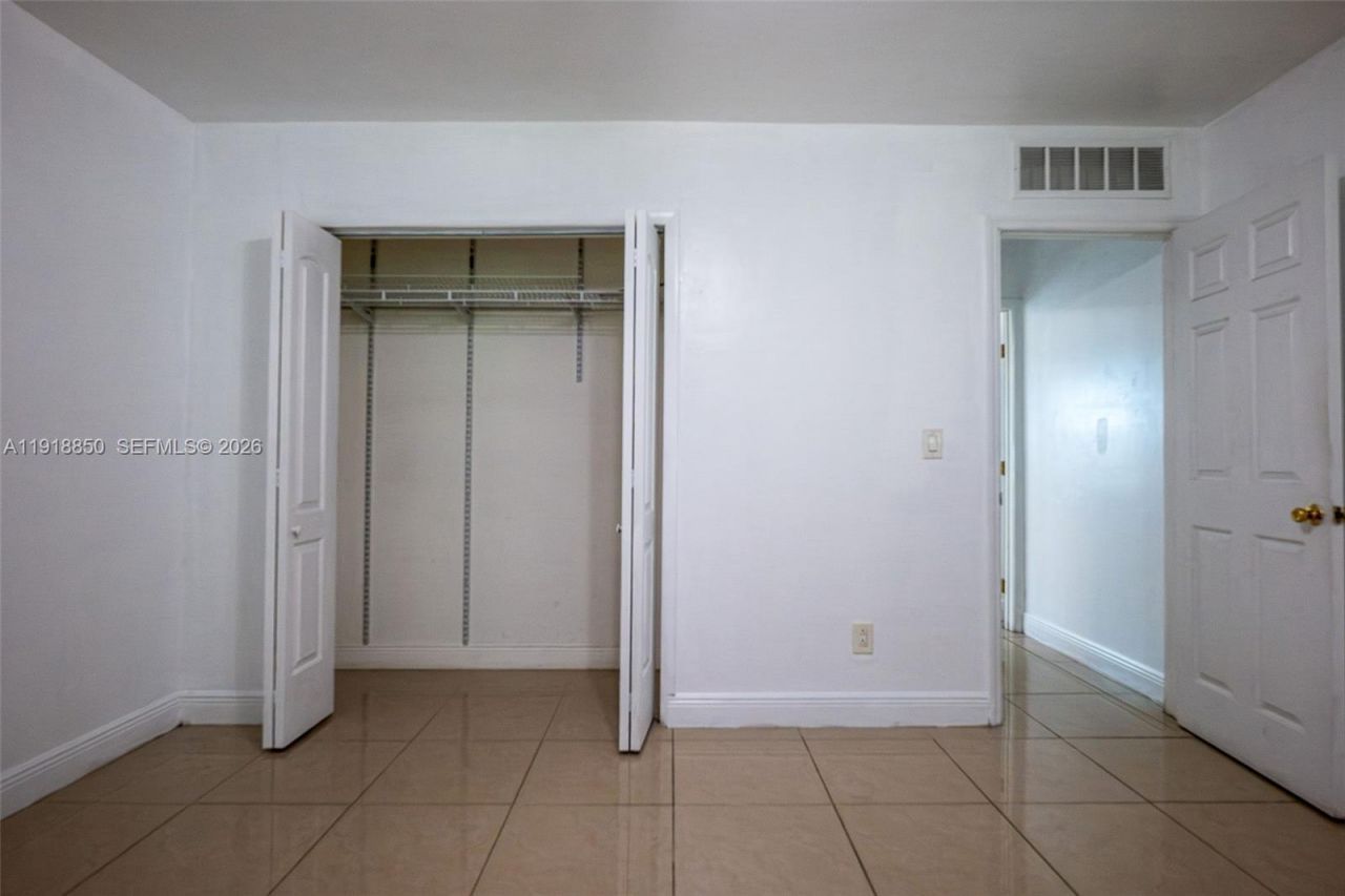 1531 NW 182nd St, Miami Gardens, FL 33169 Photo