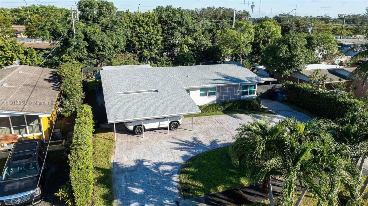 1531 NW 182nd St, Miami Gardens, FL 33169 Photo