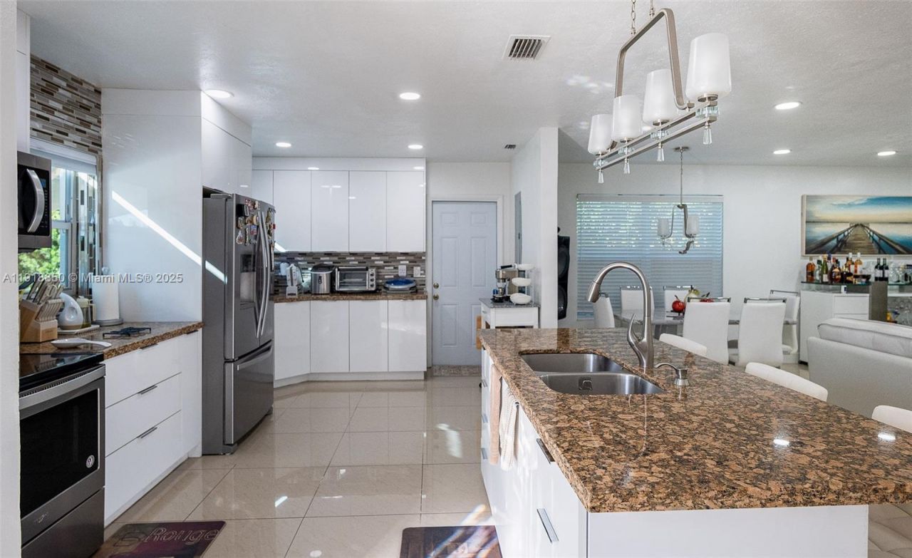 1531 NW 182nd St, Miami Gardens, FL 33169 Photo