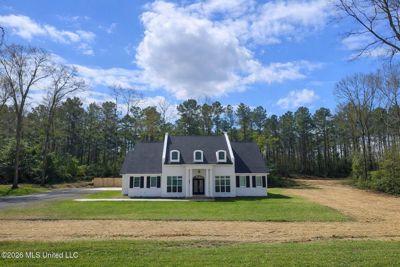 115 Laurelwood Trail Road, Mendenhall, MS 39114 Main Photo