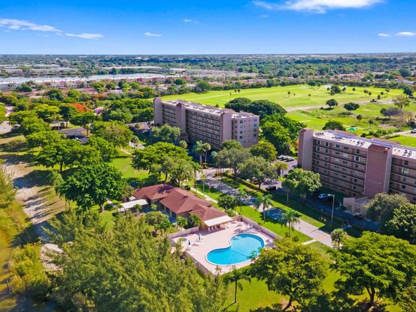 4570 NW 18th Avenue, Unit 609, Deerfield Beach, FL 33064