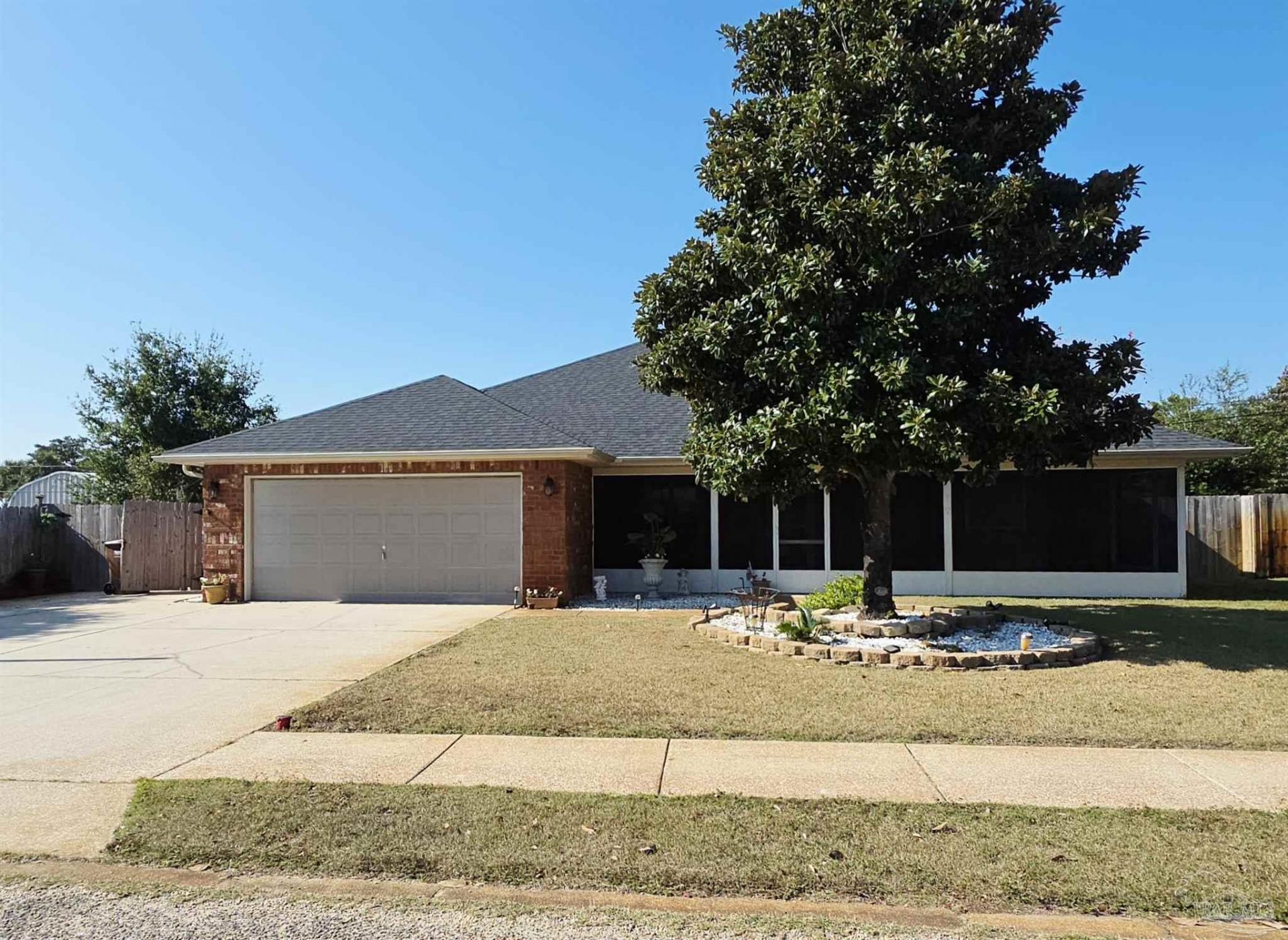 2065 Bella Breeze Ct, Navarre, FL 32566 Main Photo