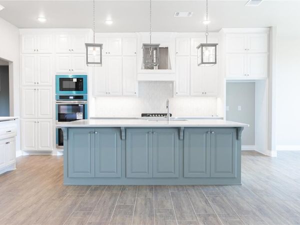 545 Still Meadows, Guthrie, OK 73044