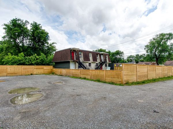 1733 17th Ave N, Nashville, TN 37208