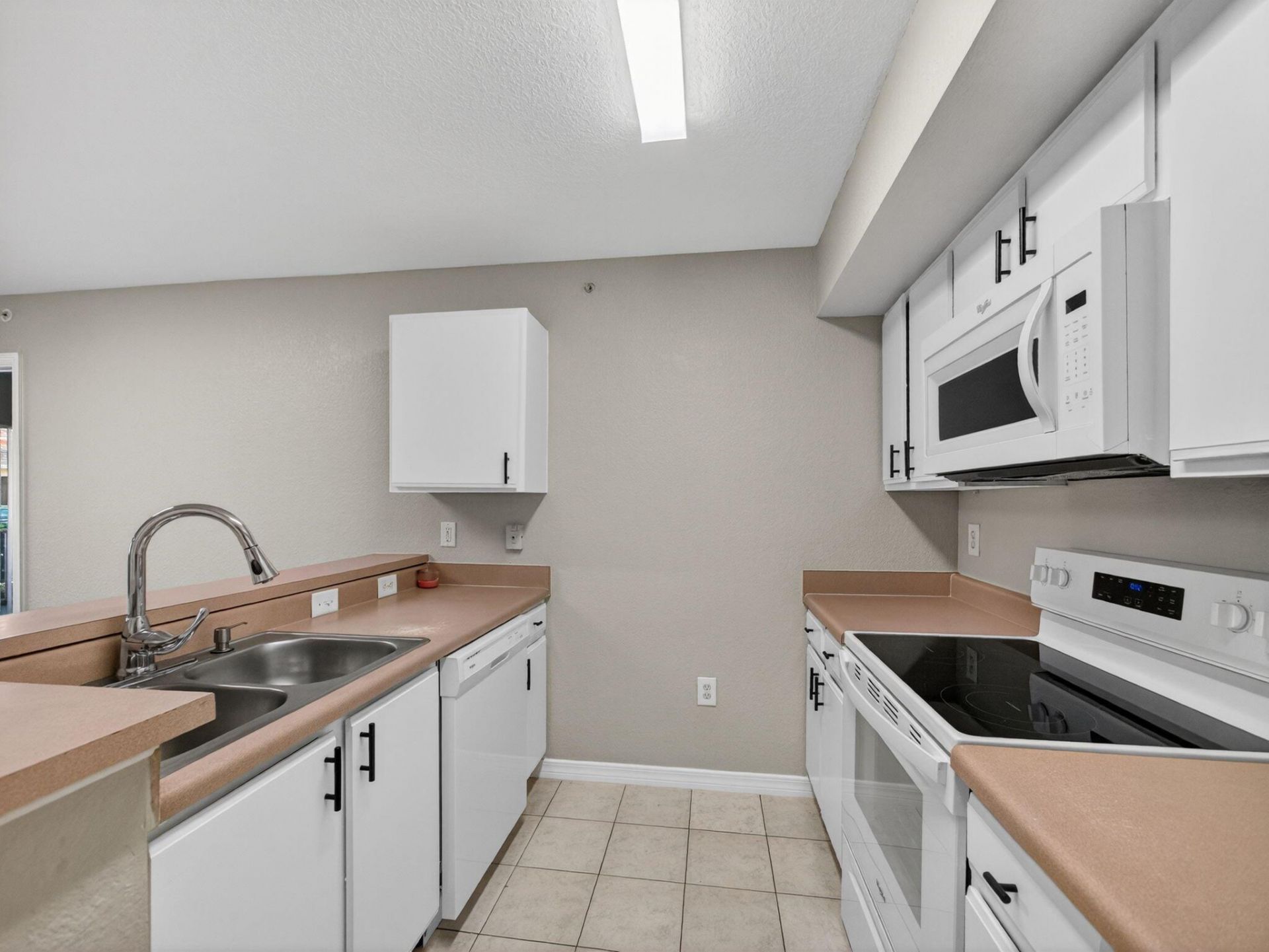 121 SW Palm Drive, Unit 107, Port Saint Lucie, FL 34986 Photo