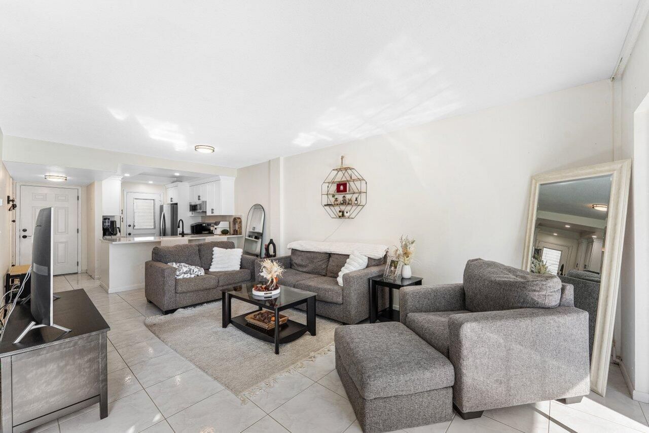 5701 NW 2nd Avenue 105, Boca Raton, FL 33487 Photo