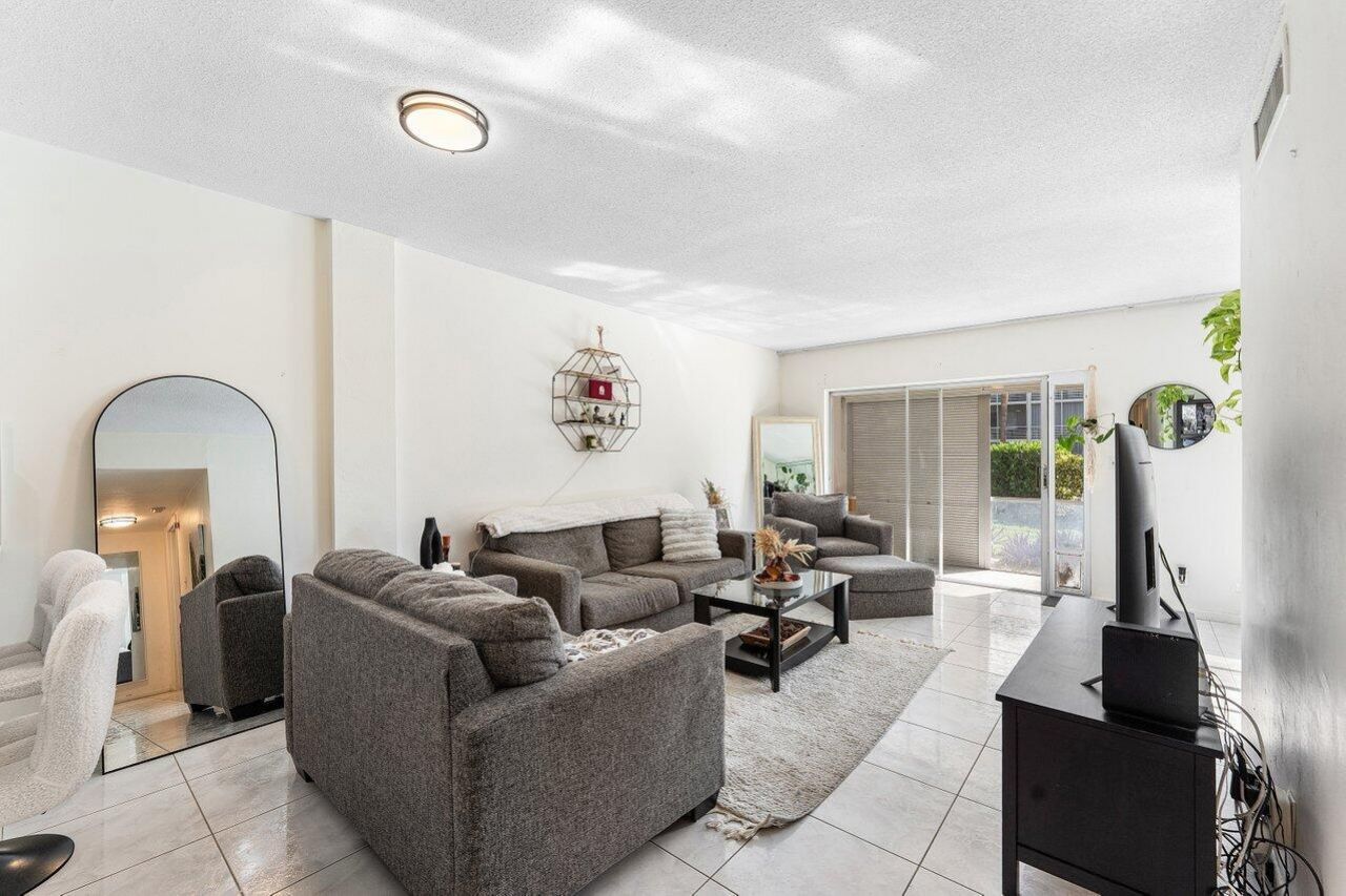 5701 NW 2nd Avenue 105, Boca Raton, FL 33487 Photo