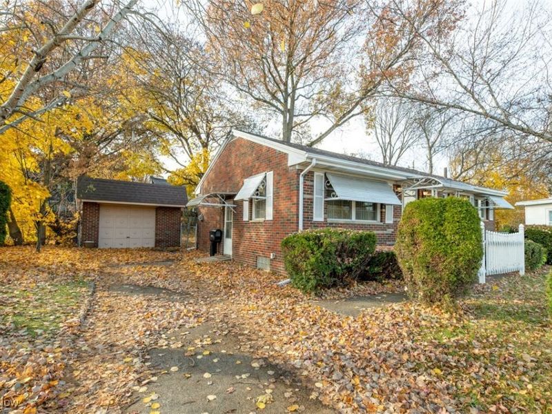 1074 N Main Street, Akron, OH 44310 Photo 1