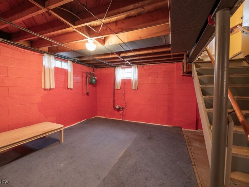 1074 N Main Street, Akron, OH 44310 Photo 11