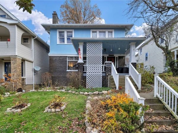 2205 Grandview Avenue, Cleveland Heights, OH 44106