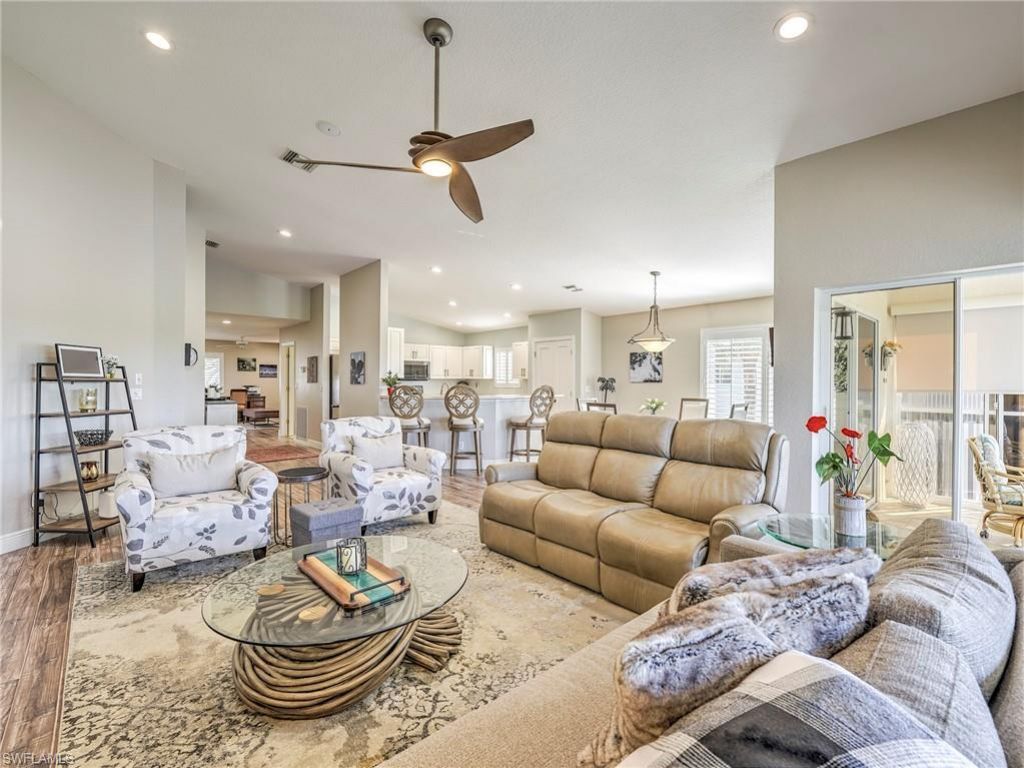 8460 Southbridge Dr, Unit 2, Estero, FL 33967 Photo