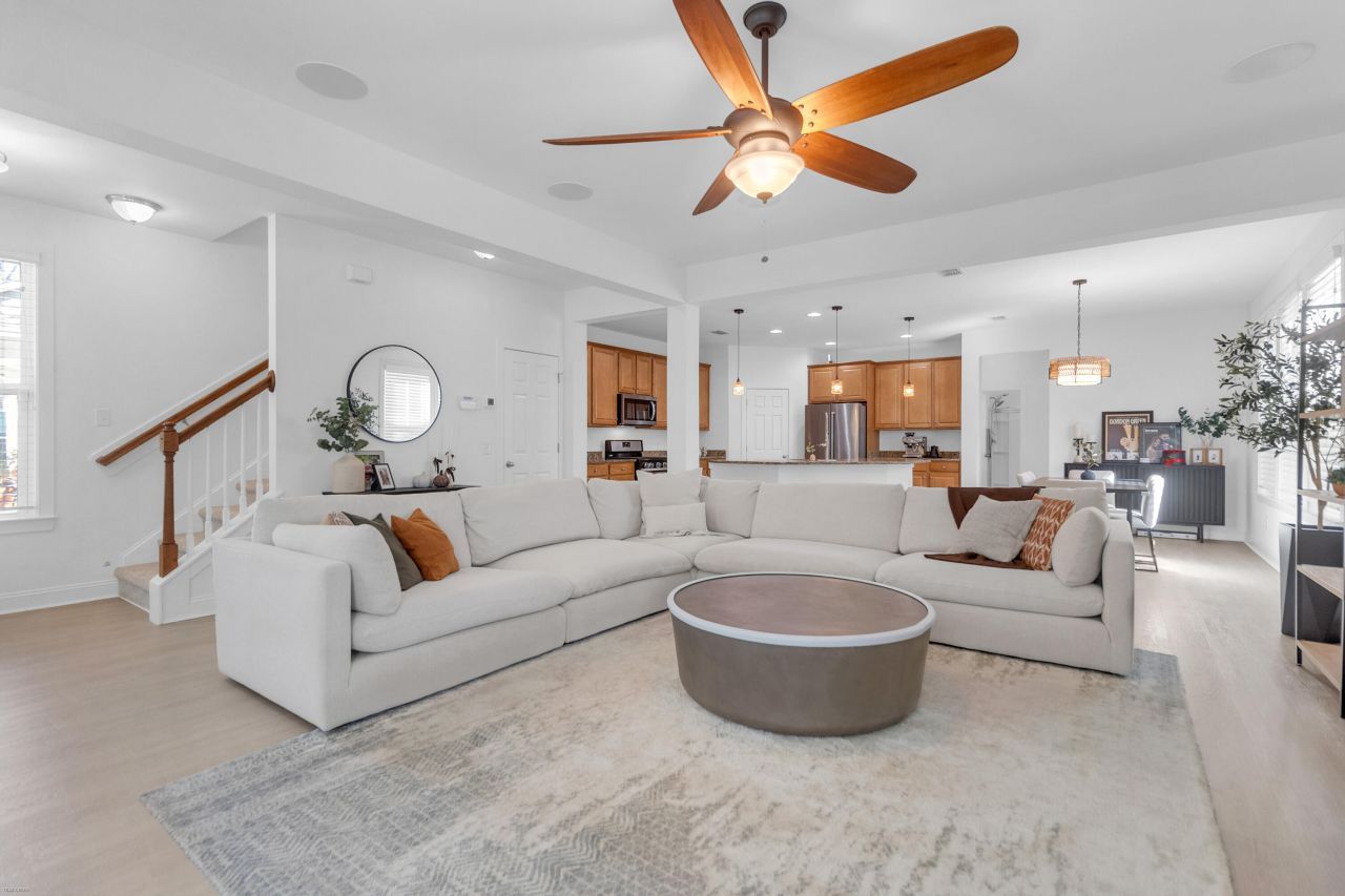 3126 Moonlight Drive Photo 4