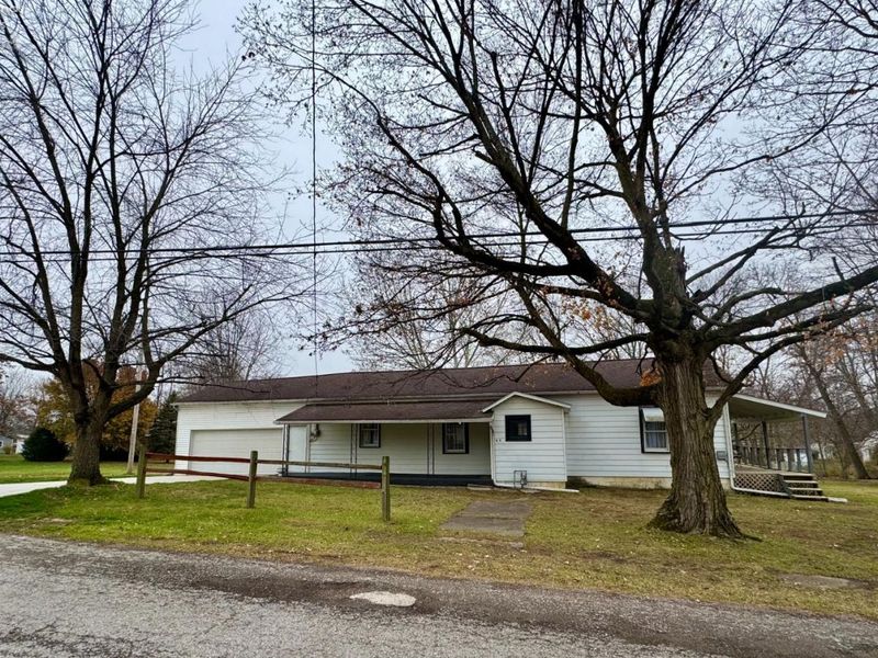 22 E Fir St, New London, OH 44851 Photo 2