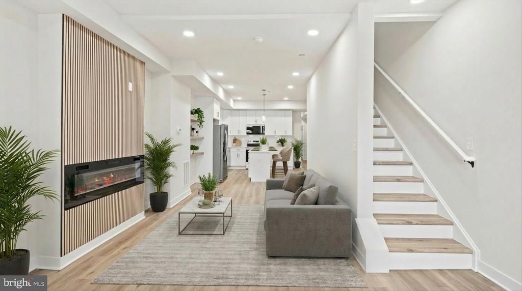 2011 E 31st Street, Baltimore, MD 21218 Main Photo