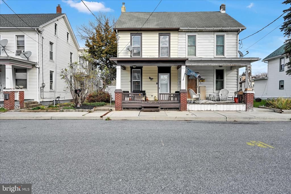18 JURY STREET Highspire, PA 17034