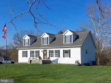 343 DARK HOLLOW ROAD, SHERMANS DALE, PA 17090