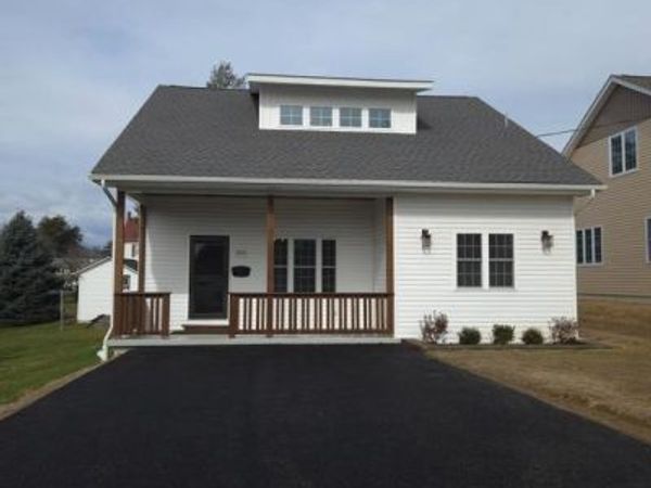 1015 CHAMBERS STREET, HARRISBURG, PA 17113