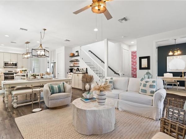 3060 Woodside AVE, NAPLES, FL 34112