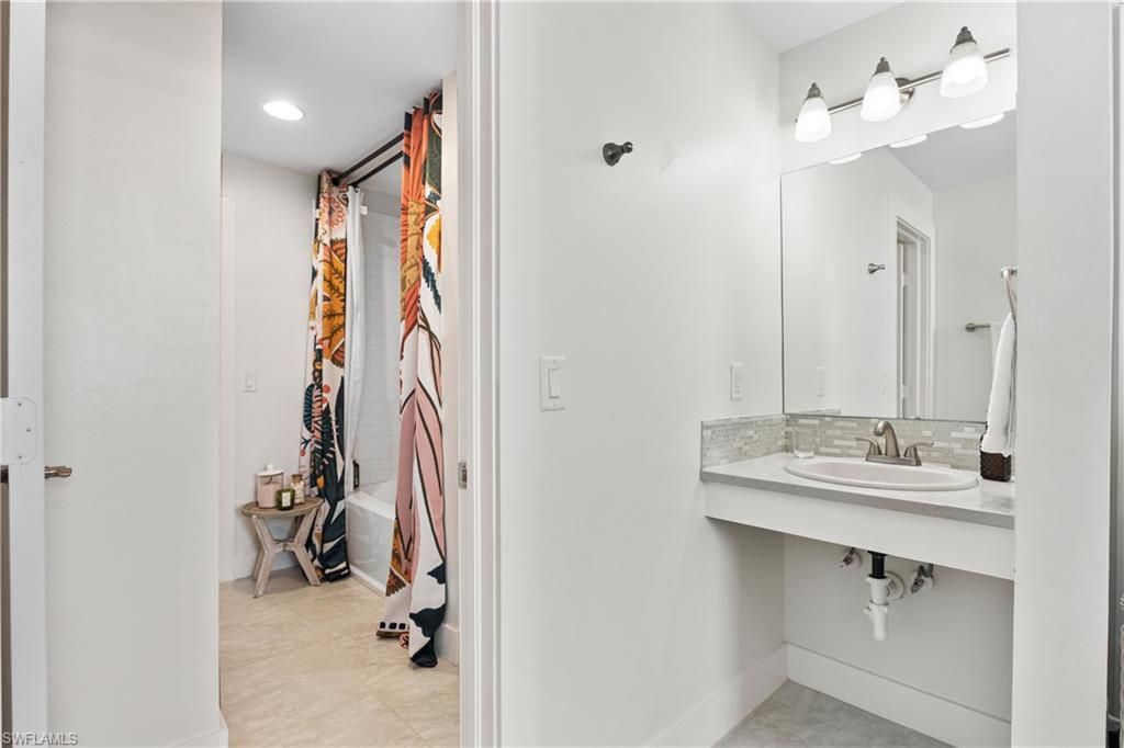 3060 Woodside Ave, Naples, FL 34112 Photo