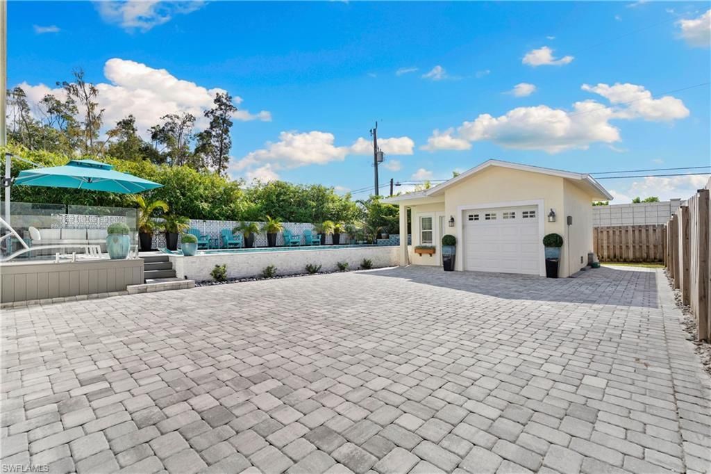3060 Woodside Ave, Naples, FL 34112 Photo