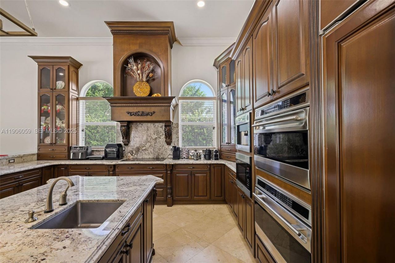 12175 SW 80th St, Miami, FL 33183 Photo