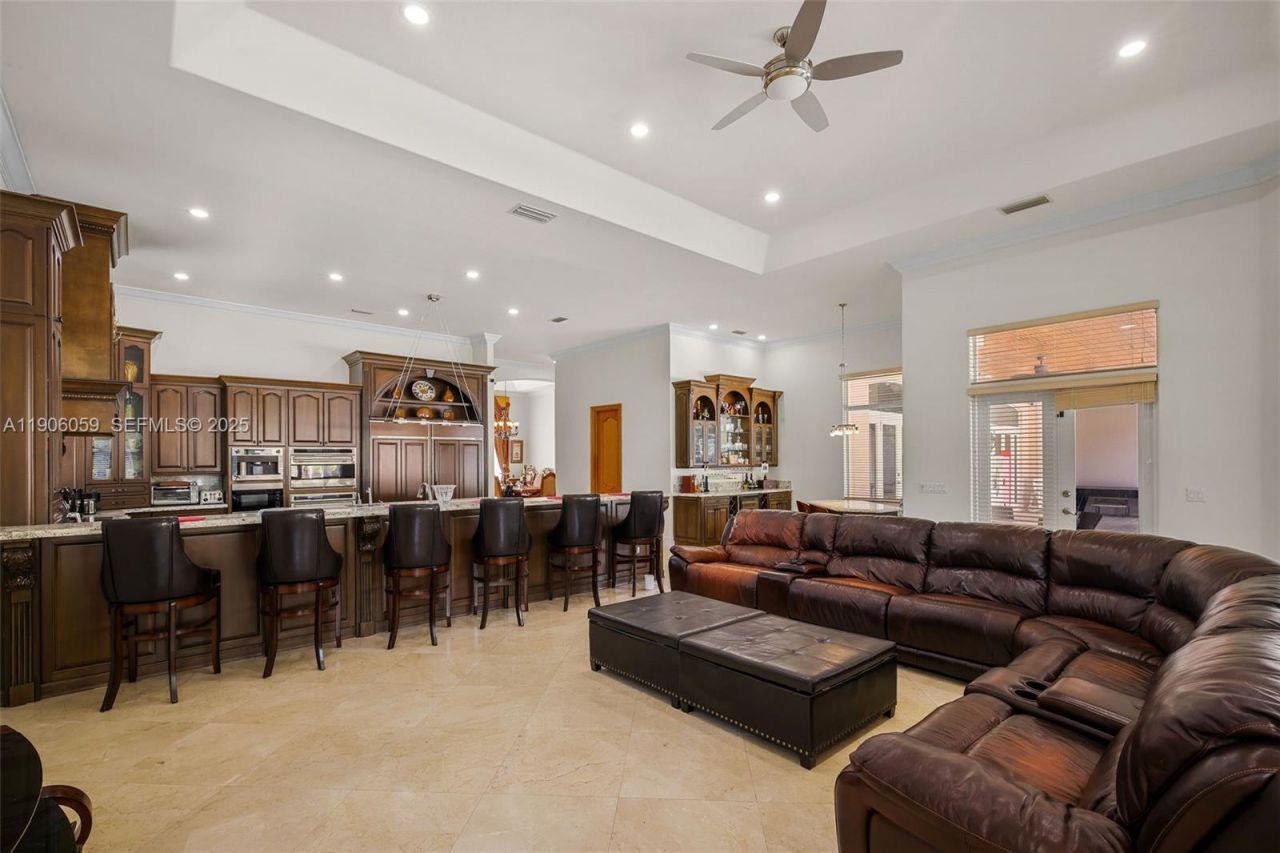 12175 SW 80th St, Miami, FL 33183 Photo