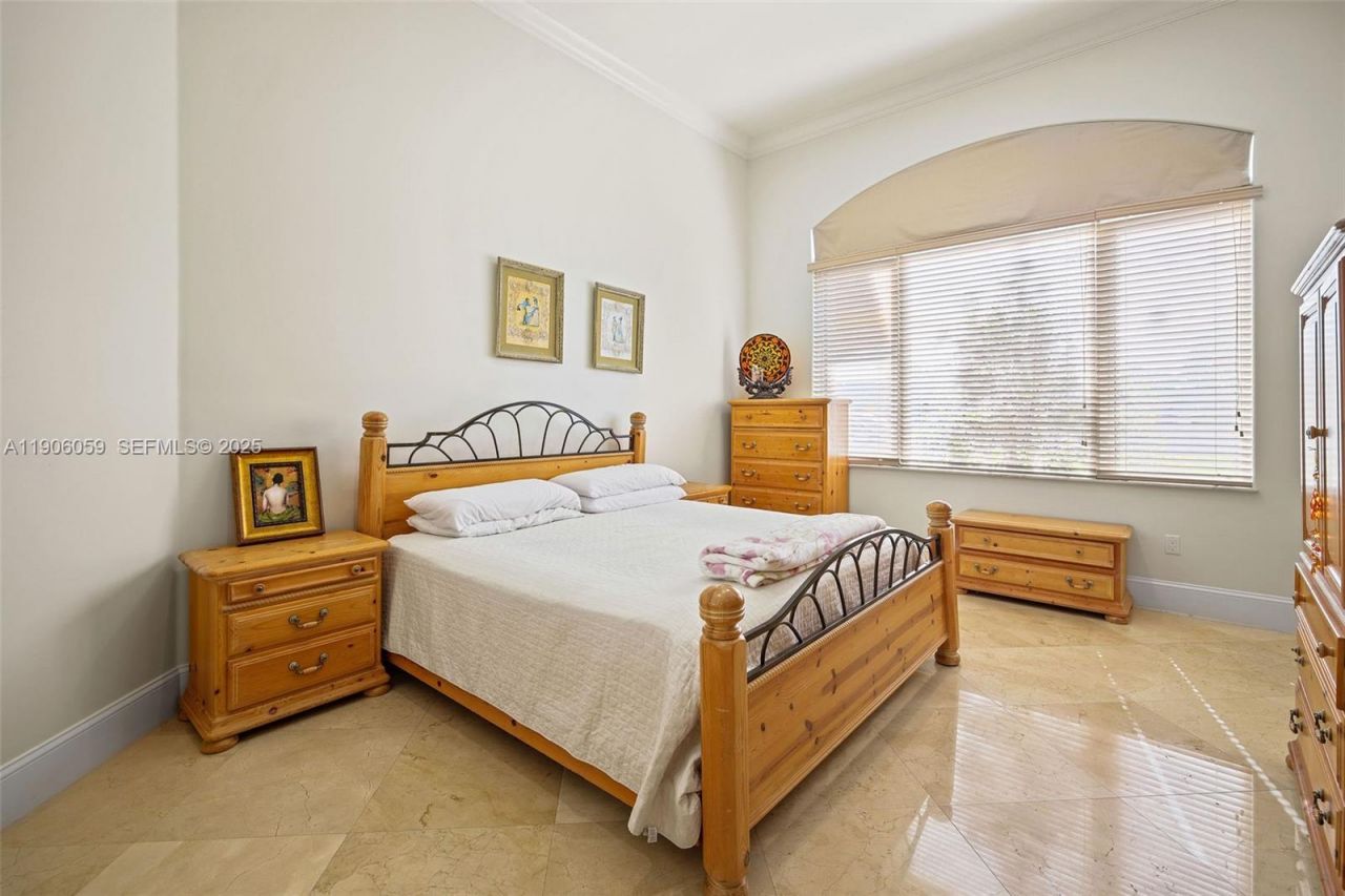 12175 SW 80th St, Miami, FL 33183 Photo