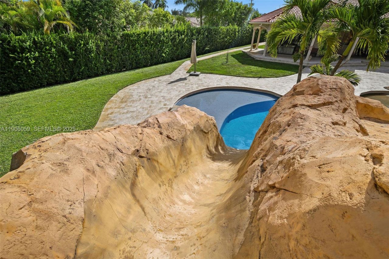 12175 SW 80th St, Miami, FL 33183 Photo