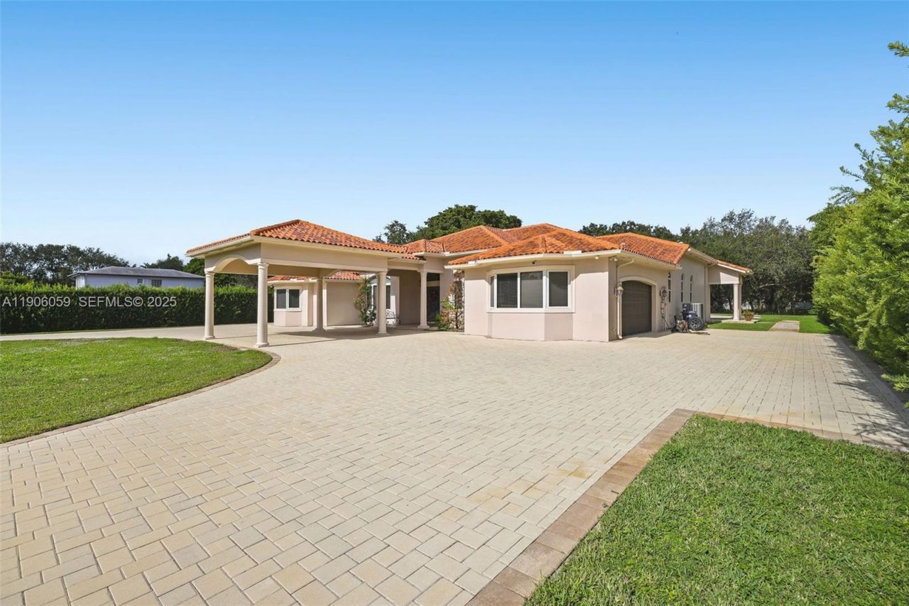 12175 SW 80th St, Miami, FL 33183 Photo