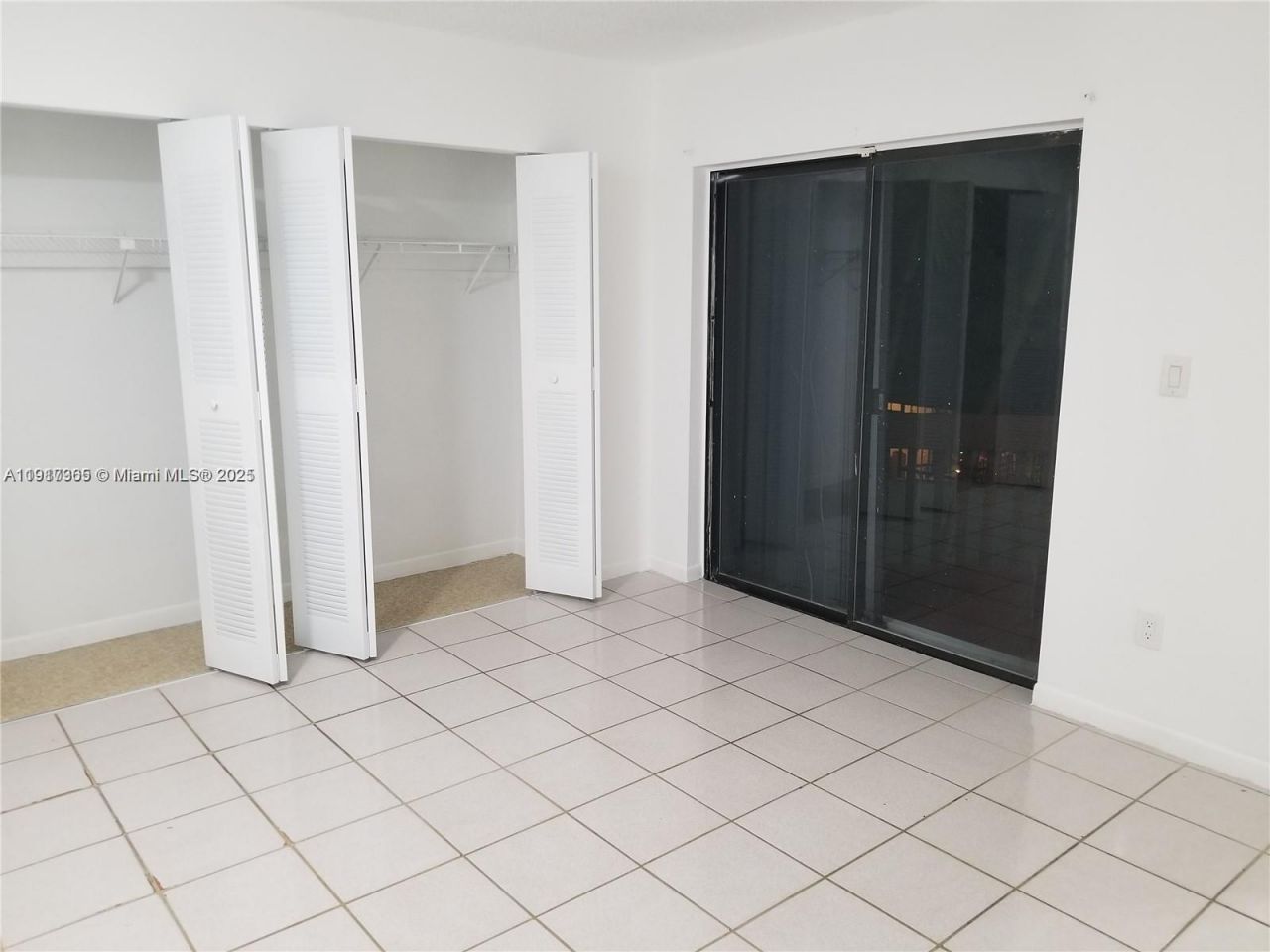 9721 NW 5 Lane, Miami, FL 33172 Photo