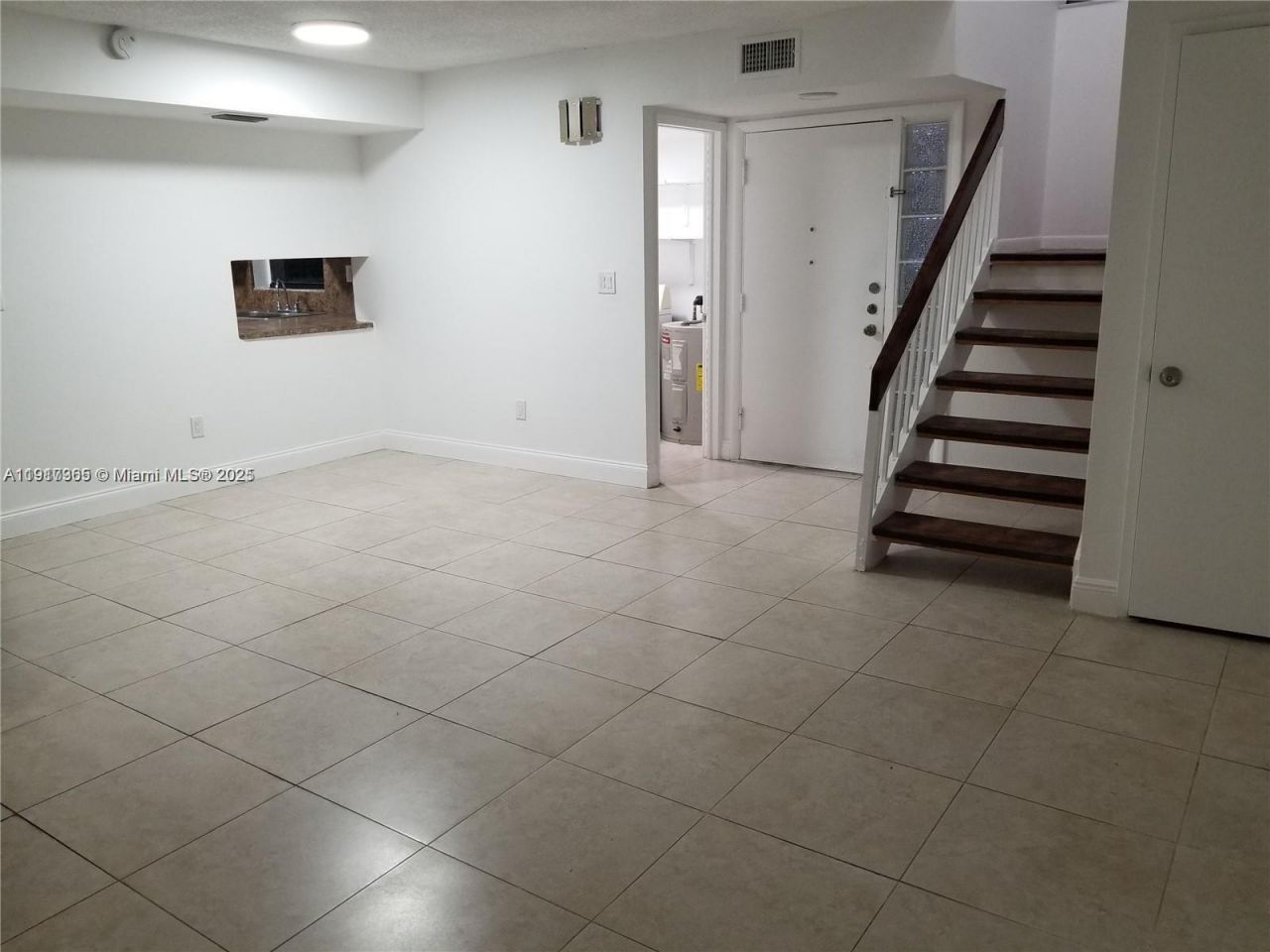 9721 NW 5 Lane, Miami, FL 33172 Photo